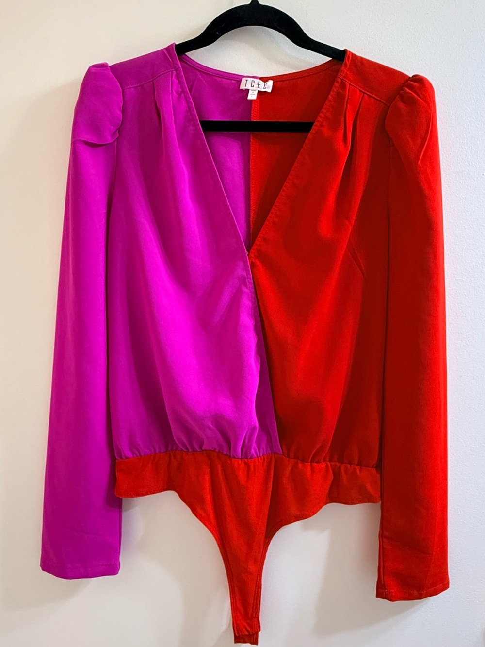 TCEC Two-Tone Pink and Red Long Sleeve Surplice Wrap Bodysuit - Size L - Picture 3 of 10